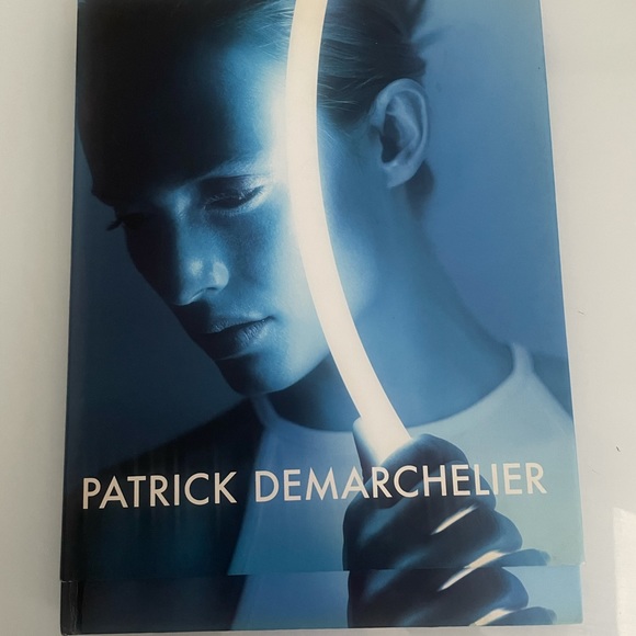 アート・デザイン・音楽 Patrick Demarchalier: Exposing Elegance アート・デザイン・音楽 Patrick Demarchalier: Exposing